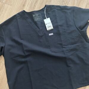 Women’s Figs NWT Large Top